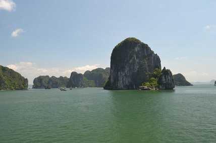 VNHLG - Ha Long Bay - 2.jpg