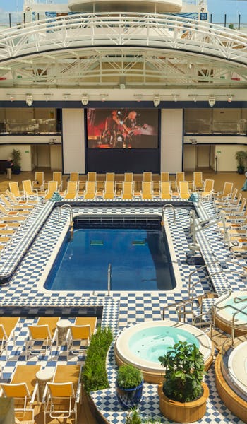 Fans of classical cruising